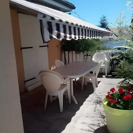 Aux Portes De Moulins Bed & Breakfast 3*